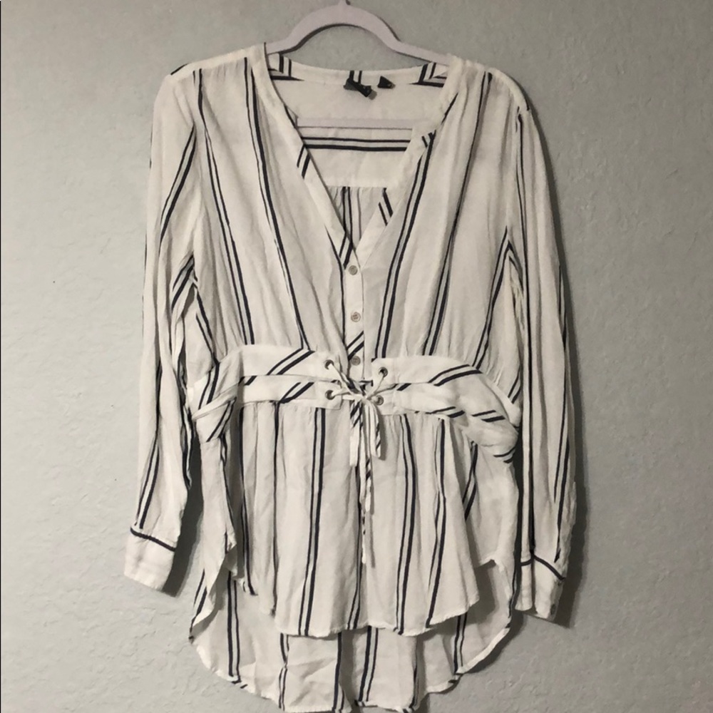 New York & Company Button Down Blouse Size L